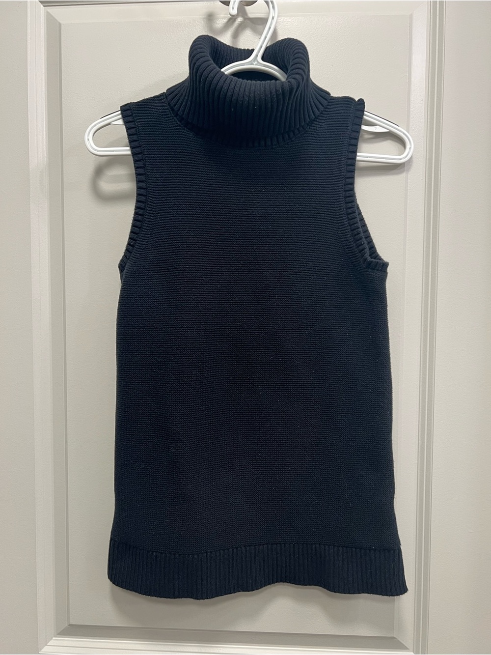 J Crew XS Sleeveless Black Turtleneck Knit Top